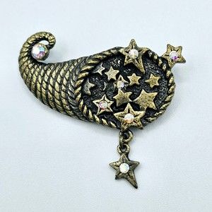 DD Cornucopia Brooch Brass Basket Stars Holiday Thanksgiving Fall Vintage AB Pin
